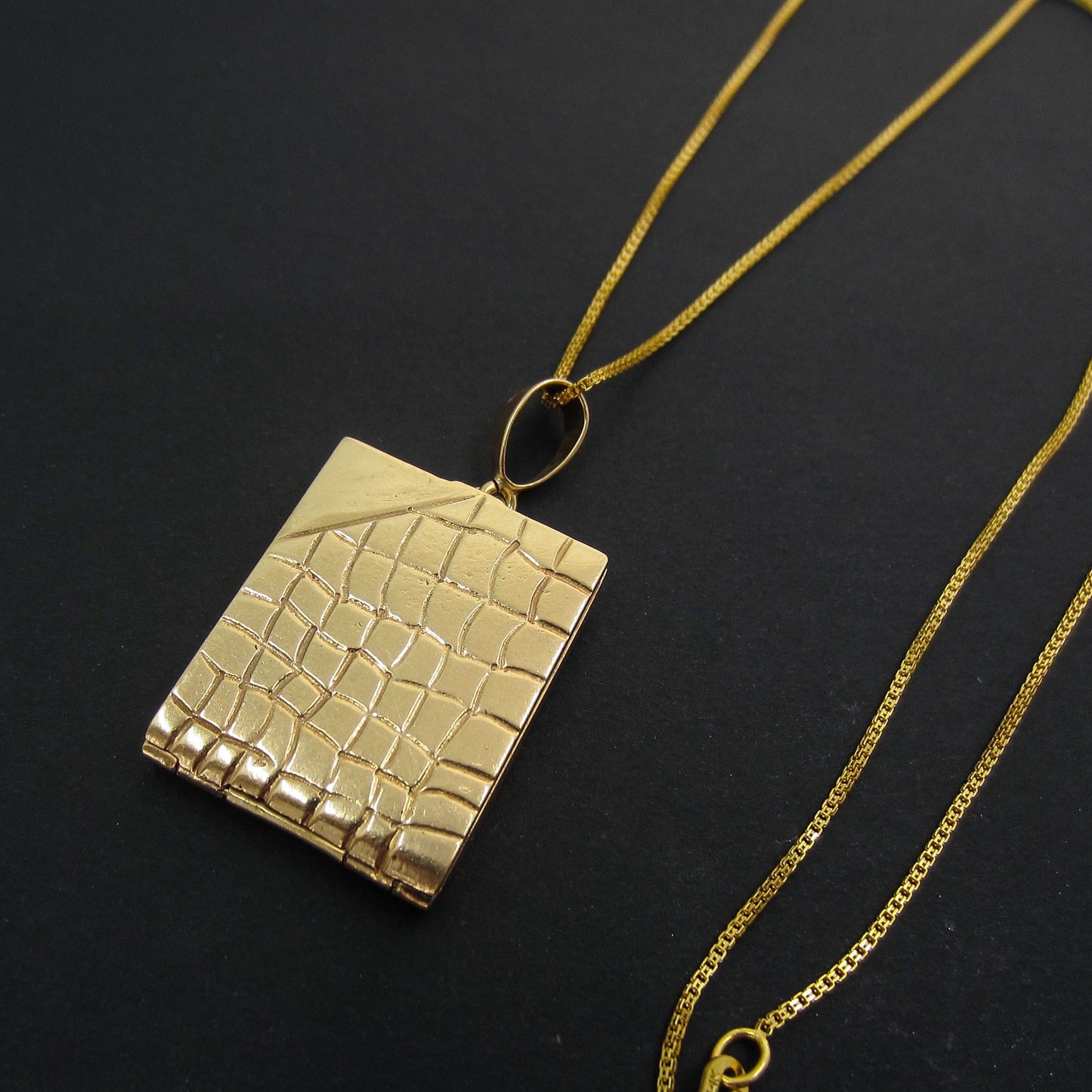 SOLD--Mid-Century Alligator Skin Locket 14k c. 1960